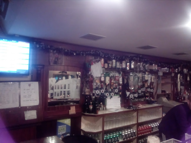 the village saloon - Hospitality and gastronomy