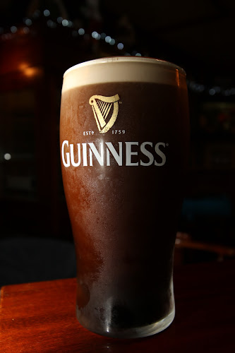 Comentarii opinii despre Power's Pub, Bar, Lounge & Beer Garden