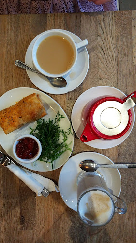 Earl's Kitchen - Hospitality and gastronomy