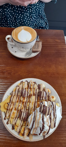 Missy Moo's Ice Cream Bar - Bridge End