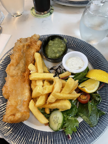 Goosers Bar & Eating House - Hospitality and gastronomy