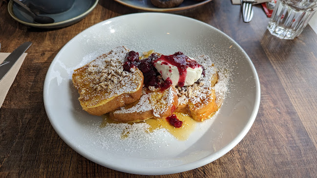 Comentarii opinii despre Ahoy Cafe