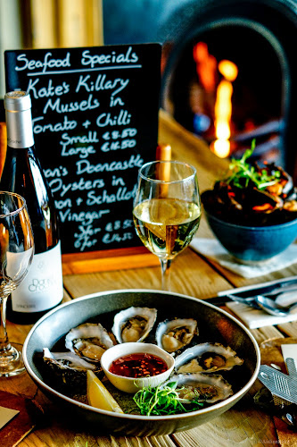 Guy's Seafood Bar Clifden - Hospitality and gastronomy