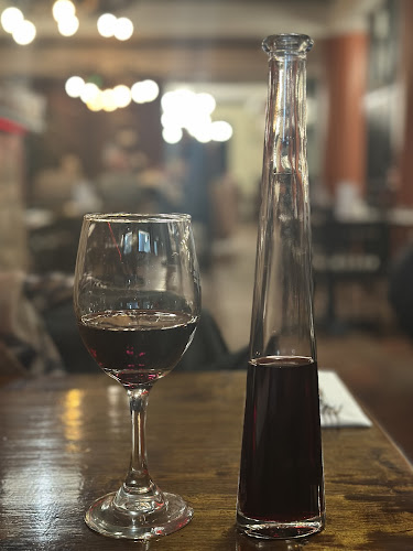 Comentarii opinii despre Luigi Malones Cork