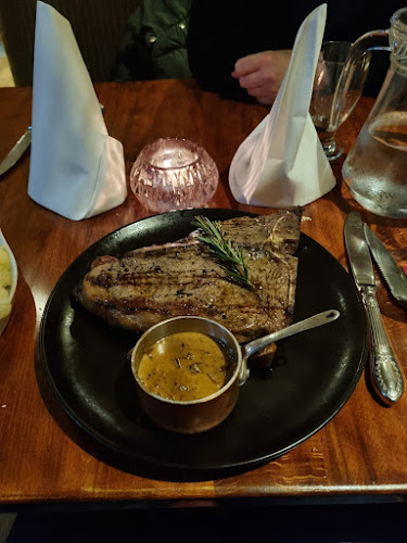 Comentarii opinii despre Captain House Restaurant