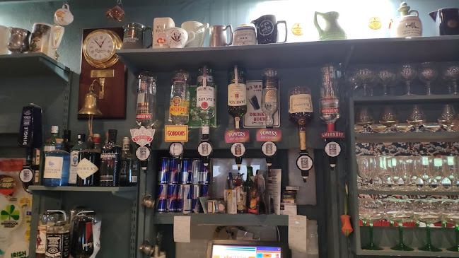 Opinii despre Collins XL în Athea - Hospitality and gastronomy