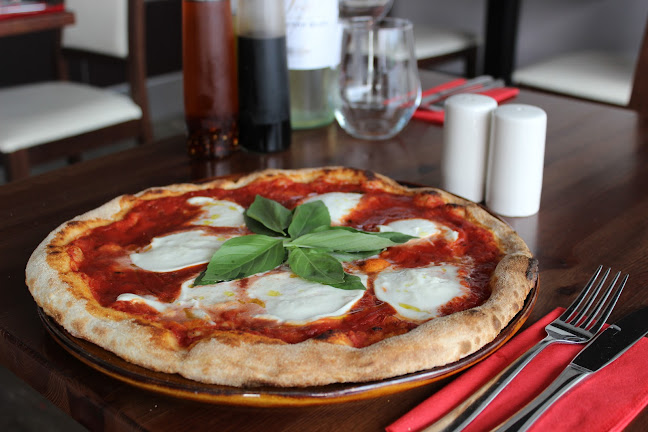 Opinii despre Adriano's Pizza & Pasta în Ennis - Hospitality and gastronomy