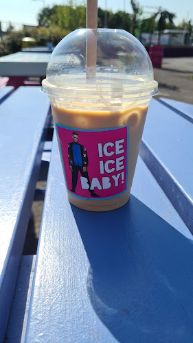 Opinii despre The Little Bean Drive Through în Greystones - Hospitality and gastronomy