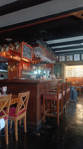 The Long Dock Pub and Restaurant - Hospitality and gastronomy