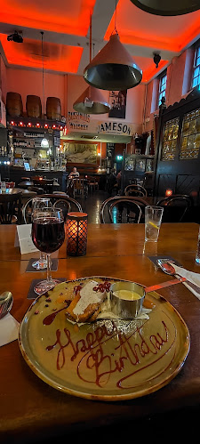 Comentarii opinii despre The Woodford