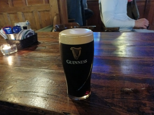 Skellys Bar & Guest House - Ballymahon