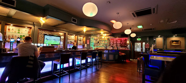 Ryan's Bar - Hospitality and gastronomy