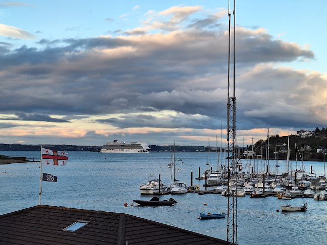 1 Lower Rd, Knocknagore, Crosshaven, Co. Cork