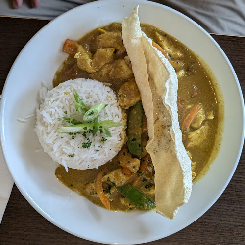 Davis' Restaurant & Yeats Tavern