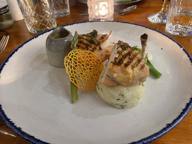 Eala Bhan - Hospitality and gastronomy