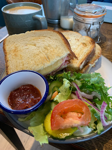 The Hen & Hog - Ashford