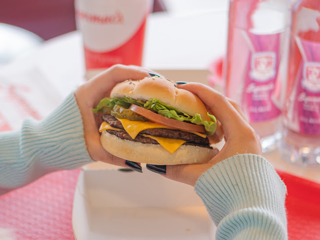 Supermac's & Papa John's Trim - Hospitality and gastronomy