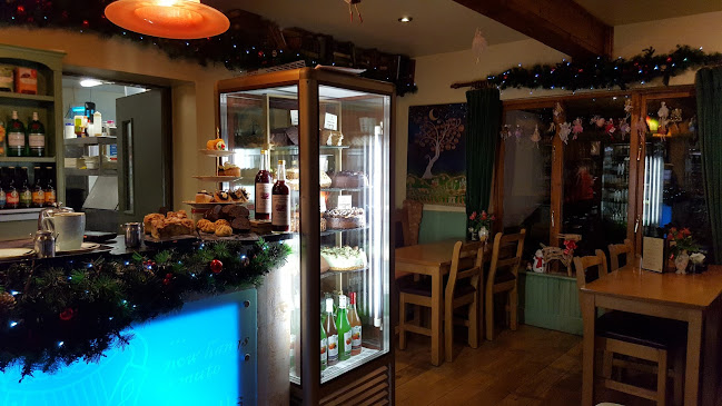 Maguires Cafe & Gift Shop - Hospitality and gastronomy