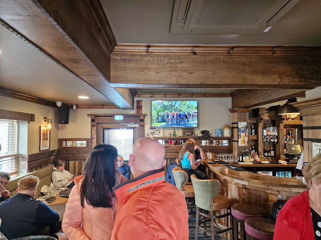 Opinii despre The Amethyst Bar în Keel - Hospitality and gastronomy