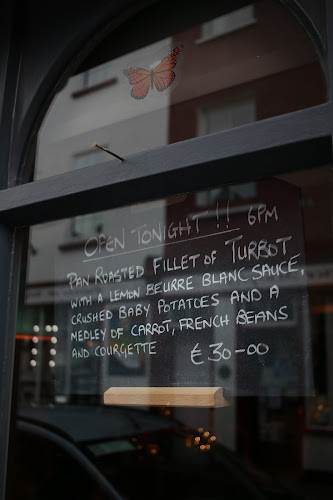 CRU Winebar & Bistro - Kinsale