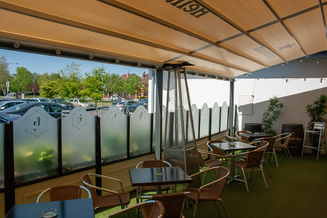 Comentarii opinii despre The Top House