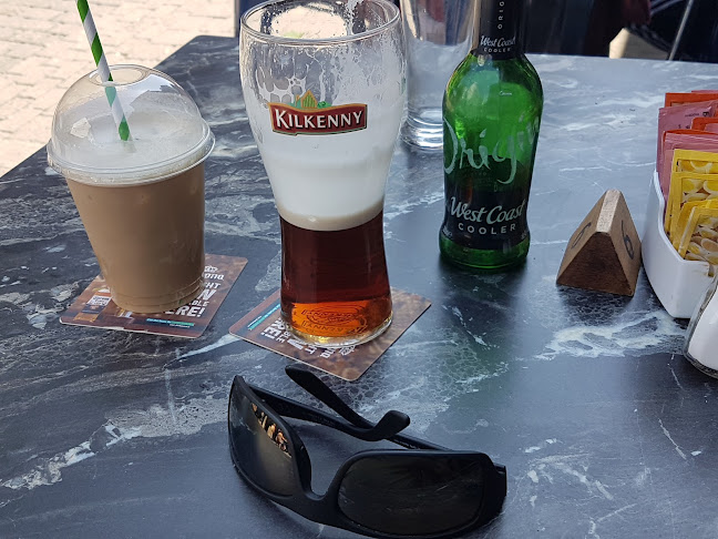 Comentarii opinii despre The Playwright