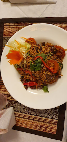 Ruen Mying Thai Restaurant - Hospitality and gastronomy