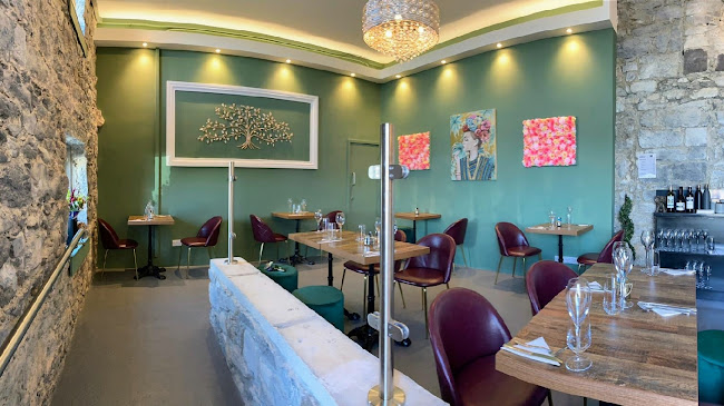 Graze Cafe & Wine Bar