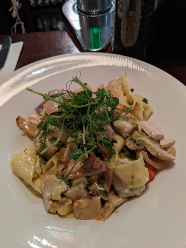 Guy's Seafood Bar Clifden - Hospitality and gastronomy