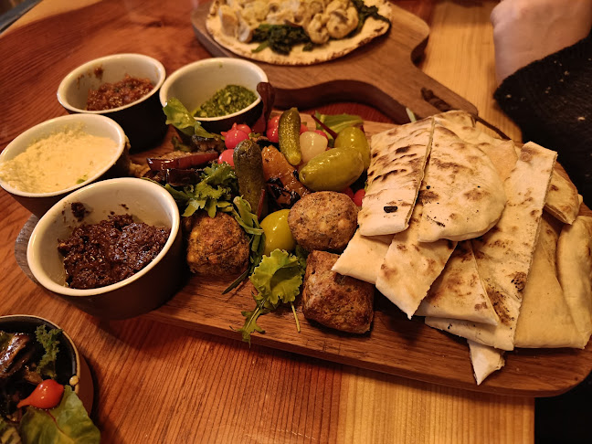 Red Island Wine - Hospitality and gastronomy