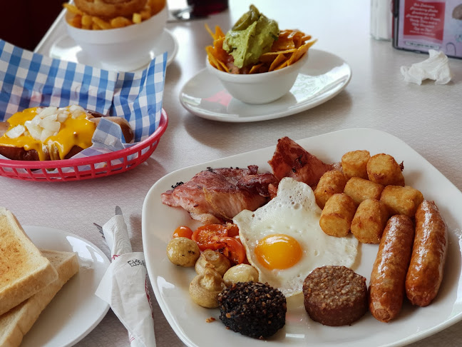 Eddie Rocket's - Hospitality and gastronomy