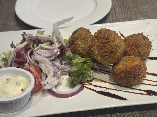 Claddagh Restaurant - Hospitality and gastronomy