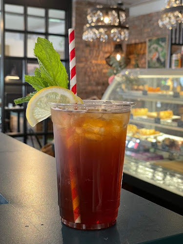 Comentarii opinii despre Yummy Cafe Market