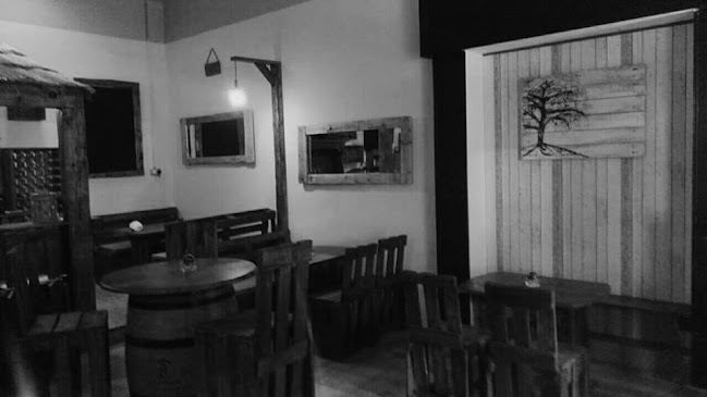 Curious Cat Wine Bar - Killarney