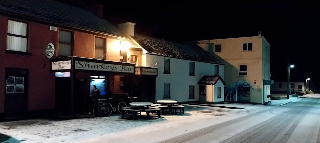Opinii despre Sharkey's Bar în Annagry - Hospitality and gastronomy