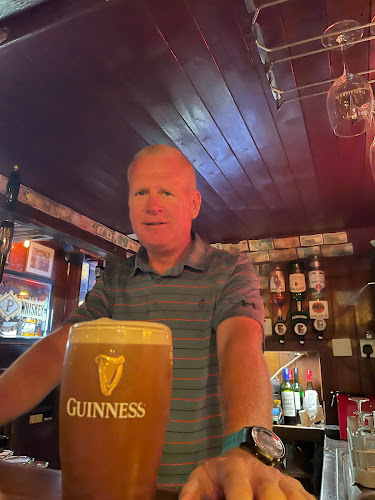 Comentarii opinii despre Tom Collins' Bar