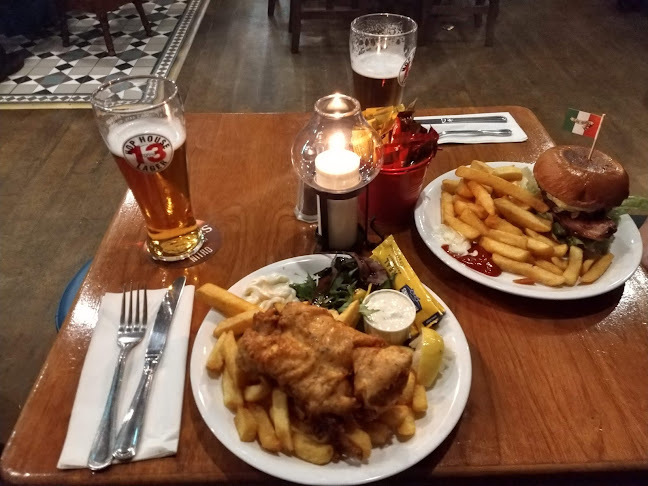 Joe Watty's Pub & Seafood Bar - Aran Islands