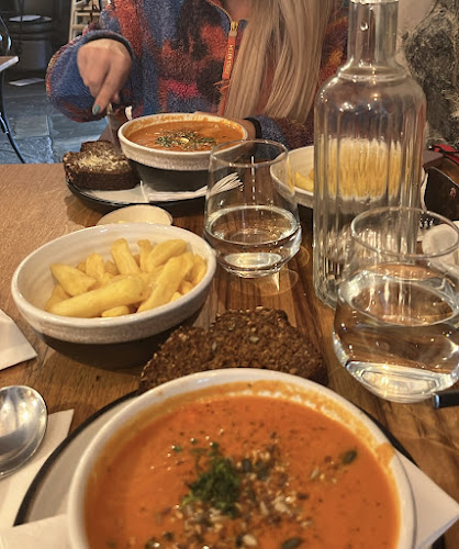 Comentarii opinii despre Connolly’s gastro bar and Restaurant.