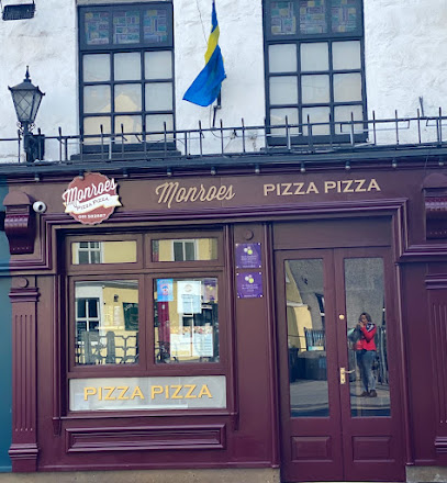Monroes Pizza Pizza
