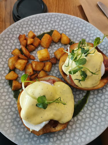 Esquires Coffee (Catherine Street - Limerick) - Hospitality and gastronomy