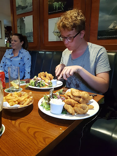 Schooner Bar - Hospitality and gastronomy