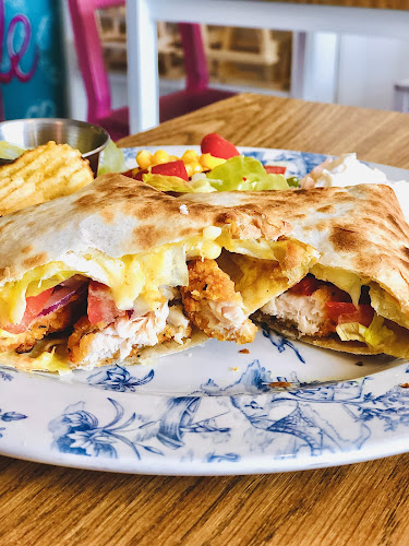 Comentarii opinii despre The Cottontail Cafe