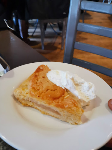 Comentarii opinii despre The Hunt Café