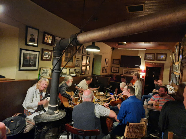 Comentarii opinii despre McCarthys Pub Restaurant and Undertaker