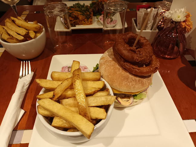 Aubergine Nua - Hospitality and gastronomy