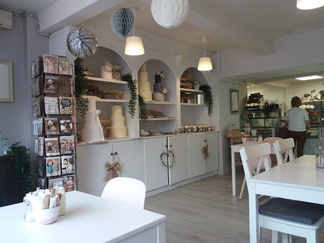 2210 Patissiere - Hospitality and gastronomy