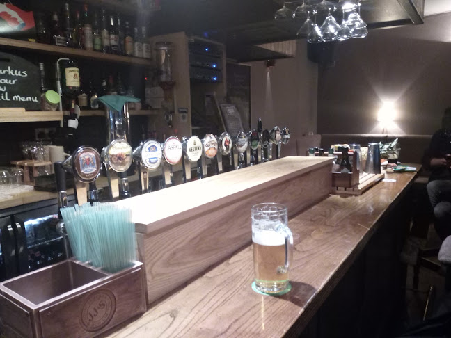 2 Henry St, Galway, H91 E271