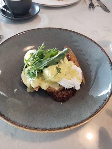 Unit 5, The Elysian, Eglinton St, Ballintemple, Cork, T12 KTD1