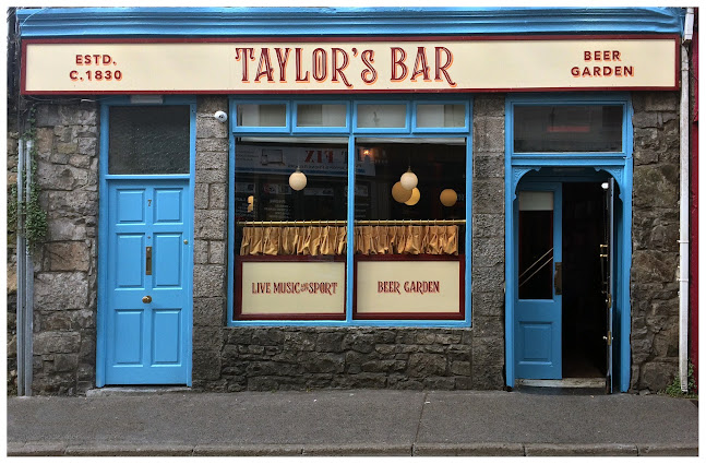 Taylor's Bar & Beer Garden
