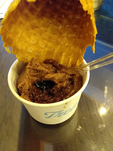 Treats Coffee Shop - Newport